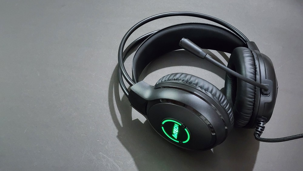 FH300U Neon Illuminate USB Stereo Headset in Pakistan